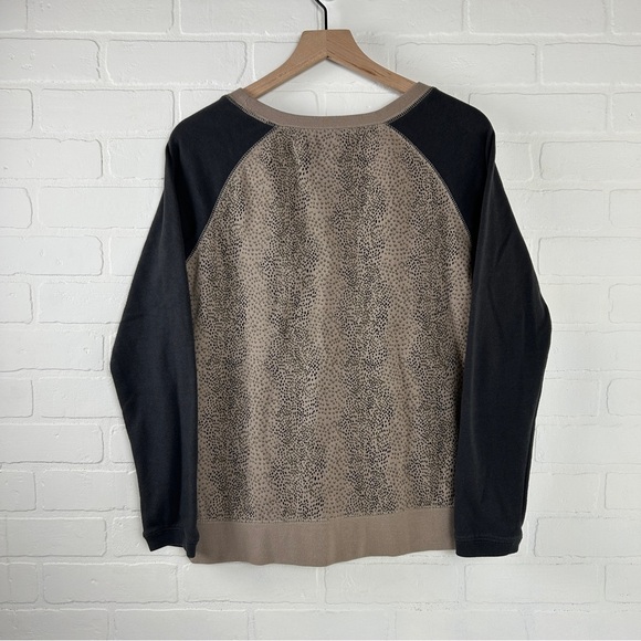 Vans Animal Print Sweatshirt - Picture 4 of 5